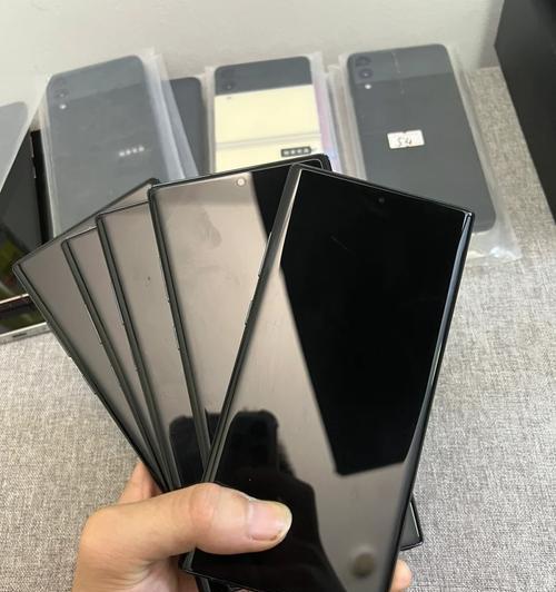 三星GalaxyNote10+测评怎么样？性能和相机表现如何？