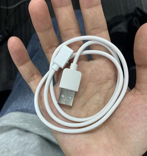 手机充电器能给手表充电吗？如何连接？